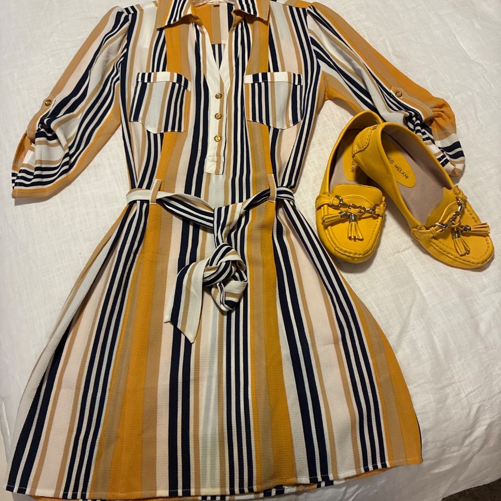 Dress - Picture 5 of 5